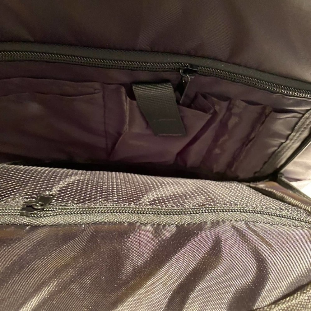 Nwot ... Grey Waterproof Backpack - image 3